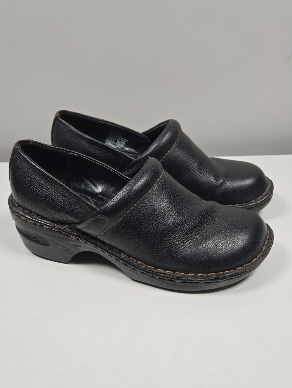 Sonoma Black Leather Slip-On Mules with Brown Accent Stitching